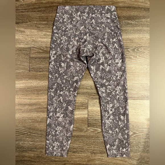 SOLD Lululemon Wunder Train High-Rise Tight 25" in Hideaway Camo Lunar Rock Mult - Picture 6 of 8